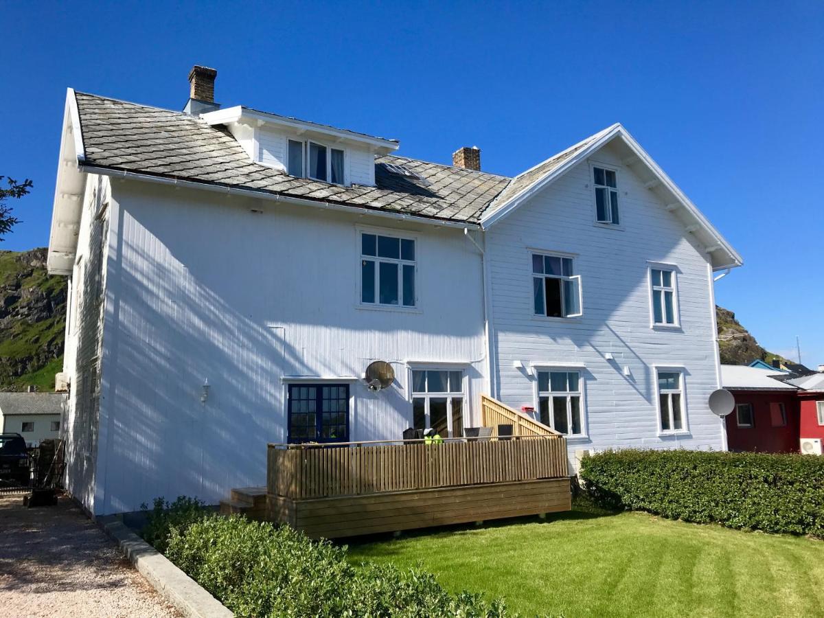 Angelas White House Stamsund Exterior foto